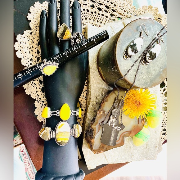 Spectacular 925 Fall Jewelry Yellow Turquoise Bumblebee Sterling Jewelry VTG - Picture 4 of 16